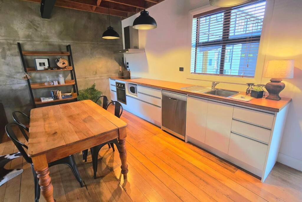 Apartment 4 - Haddin Court - Chic Ny Loft Style Blenheim Eksteriør bilde